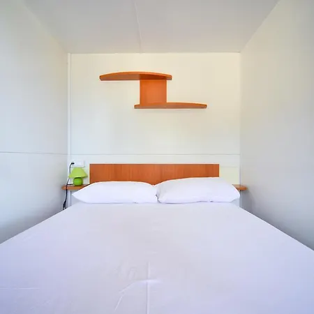 Mobile Homes Lovre 3*